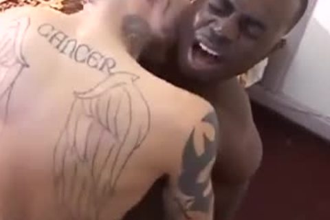 Tattooist Does darksome