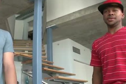 Smaller 10-Pounder Is The Receiver