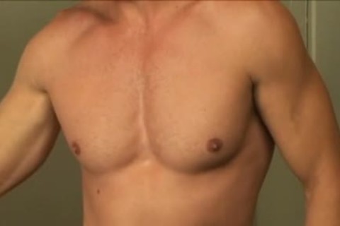 Julio 4 Plays With Himself