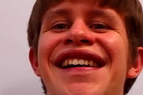 trio teens Justin Mack And Peewee Know How To Party