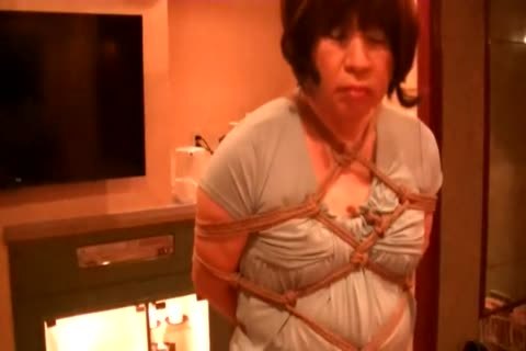 men enjoy Jyosoukofujiko As Fake bondage Model