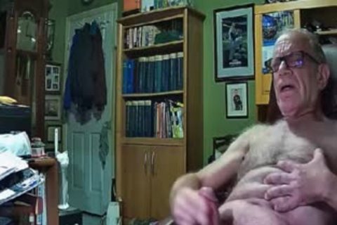 old man love juice On webcam
