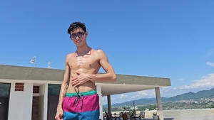 AmateurGayPOV: A Familiar Stranger Joins You