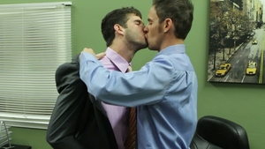 Bros Breaking the Bonds of Heteronormativity