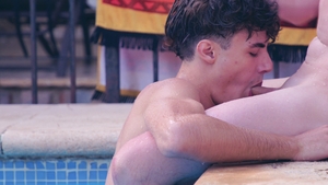 Schneller Sex am Pool zwischen den beiden Jungs